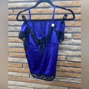 Medium satin lace sleep set